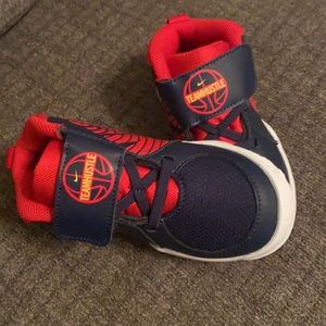 Nike Team Hustle sneakers